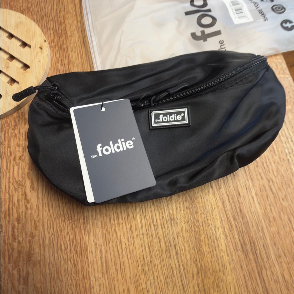 Foldie Black Crossbody Bag